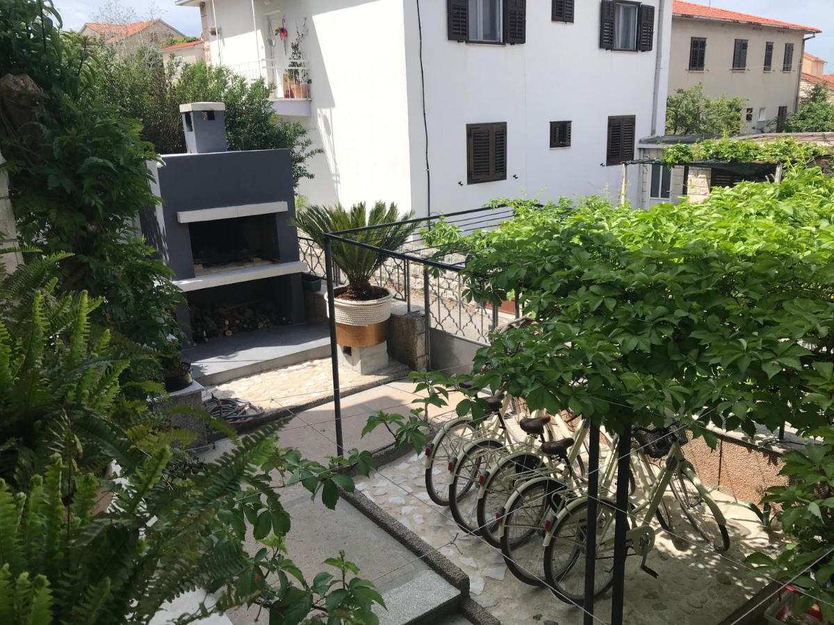 Apartments Lota On Top Location 수페타르 외부 사진